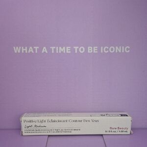 Rare Beauty Positive Light Eye Contour - Light Medium